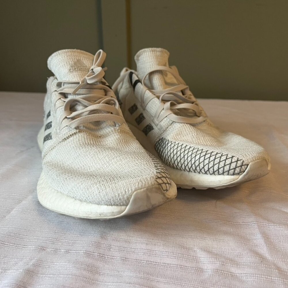 adidas Men's PureBoost - size: 10.5 - Hardly any wear shown. Grey/White